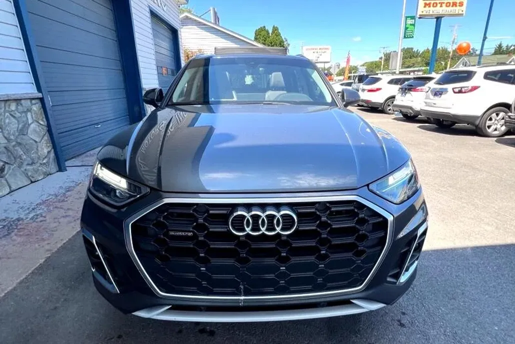 2022 Audi Q5 Premium 45 photo 1