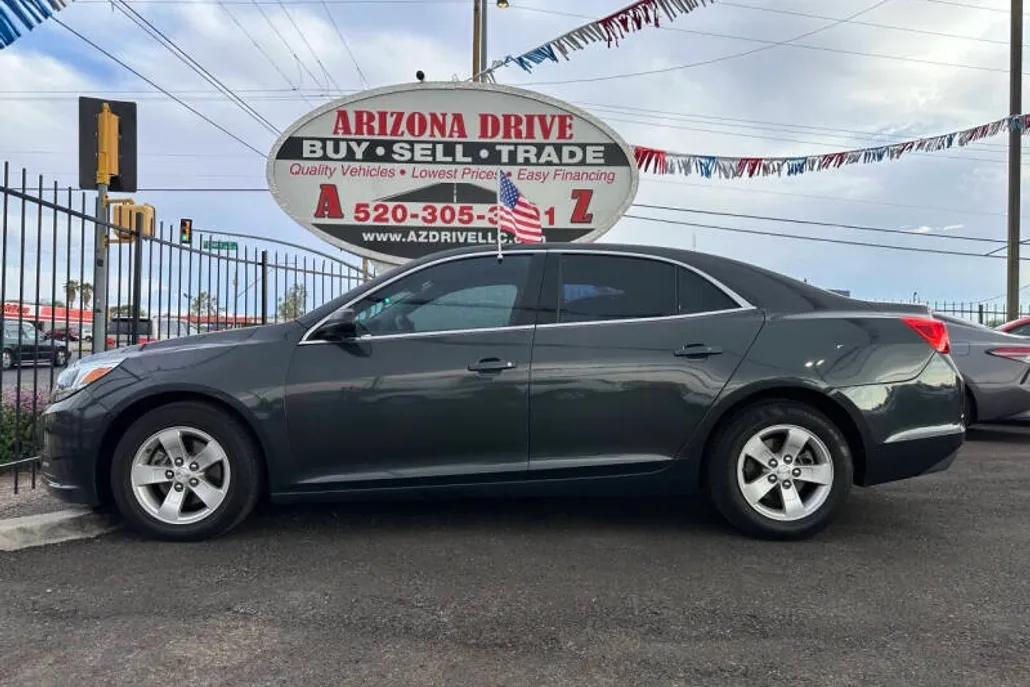 2015 Chevrolet Malibu LS photo 1