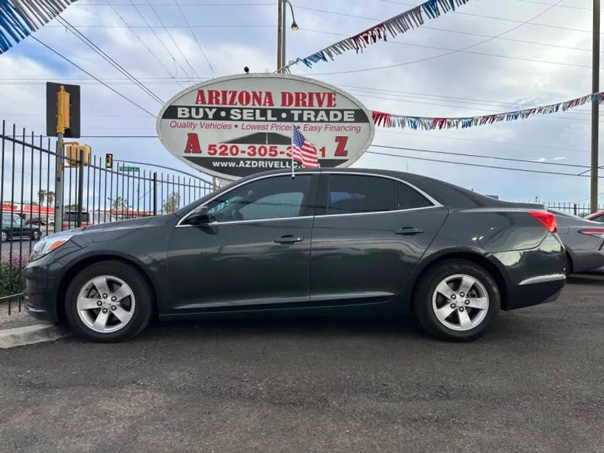 2015 Chevrolet Malibu LS photo 1