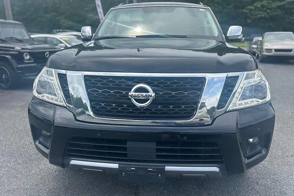 2020 Nissan Armada SL photo 1