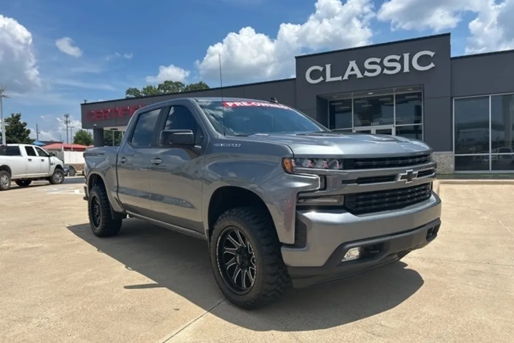 2021 Chevrolet Silverado 1500 RST photo 1