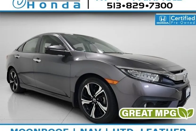 2018 Honda Civic Touring photo 1