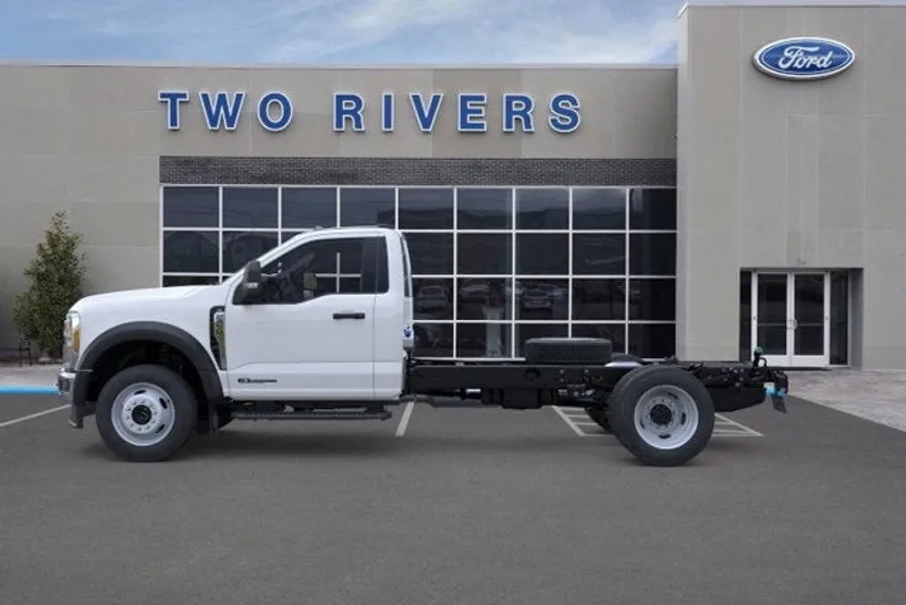 2026 Ford F-450 photo 1