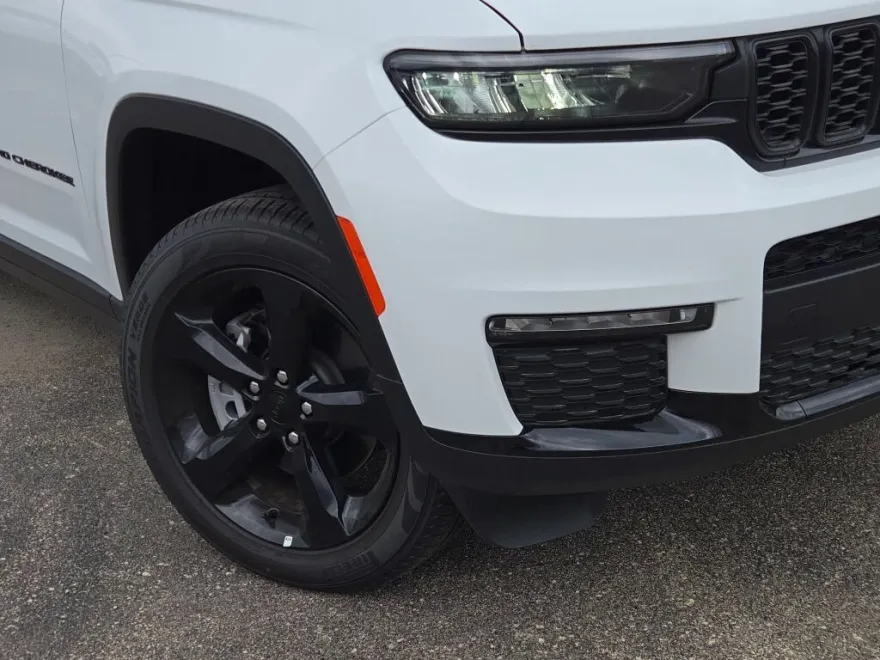 2025 Jeep Grand Cherokee Limited photo 1