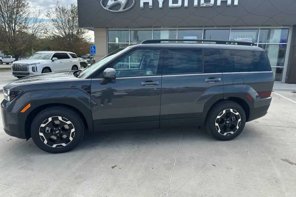 2026 Hyundai Santa Fe SEL photo 1