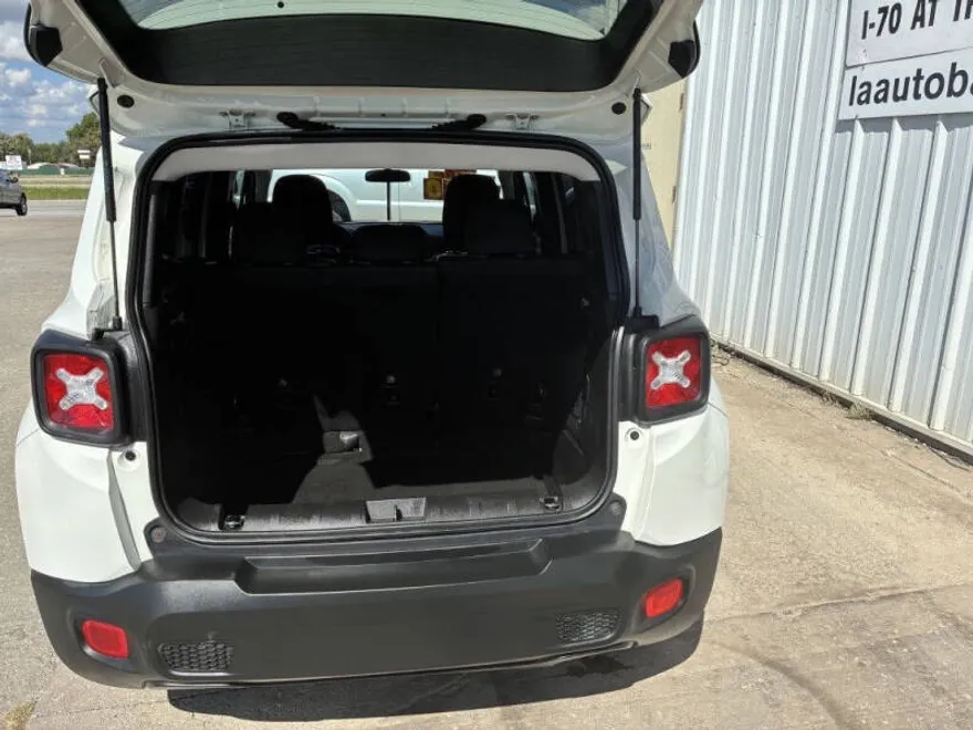 2017 Jeep Renegade Sport photo 1