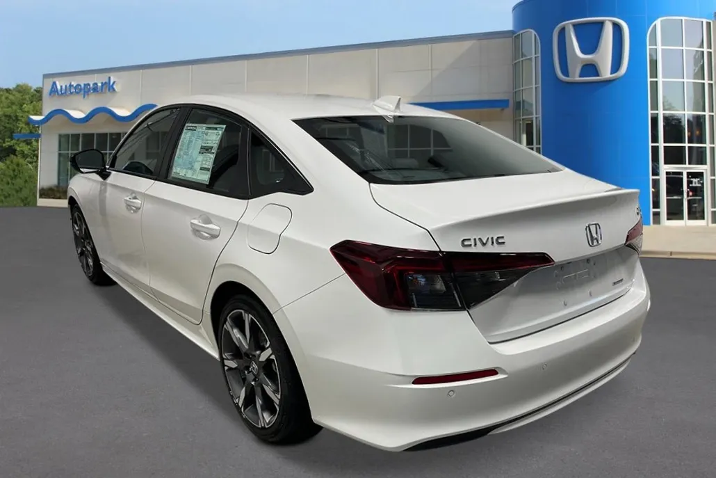 2025 Honda Civic Hybrid Sport Touring photo 1