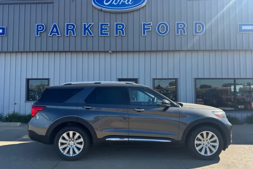 2020 Ford Explorer Limited photo 1