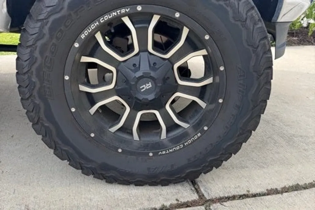 2017 Gmc Sierra 1500 SLT photo 1