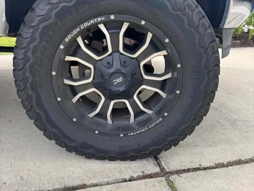 2017 Gmc Sierra 1500 SLT photo 1