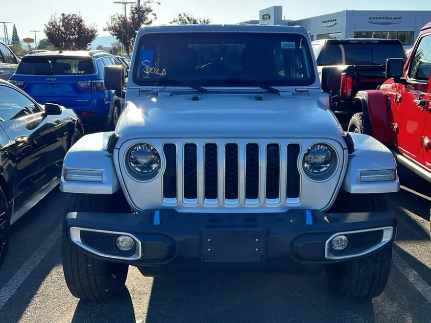 2023 Jeep Wrangler 4xe Sahara photo 1