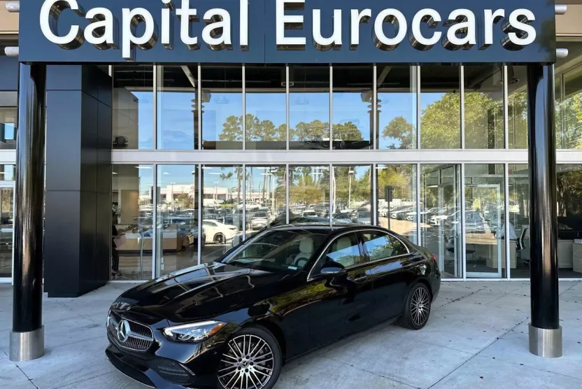 2024 Mercedes Benz C Sedan 300 photo 1