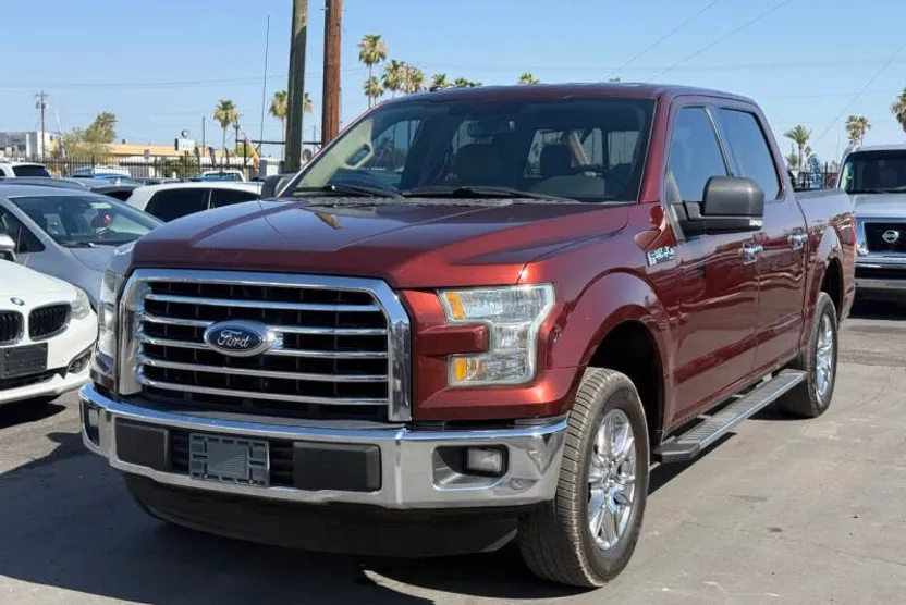 2016 Ford F-150 XLT photo 1