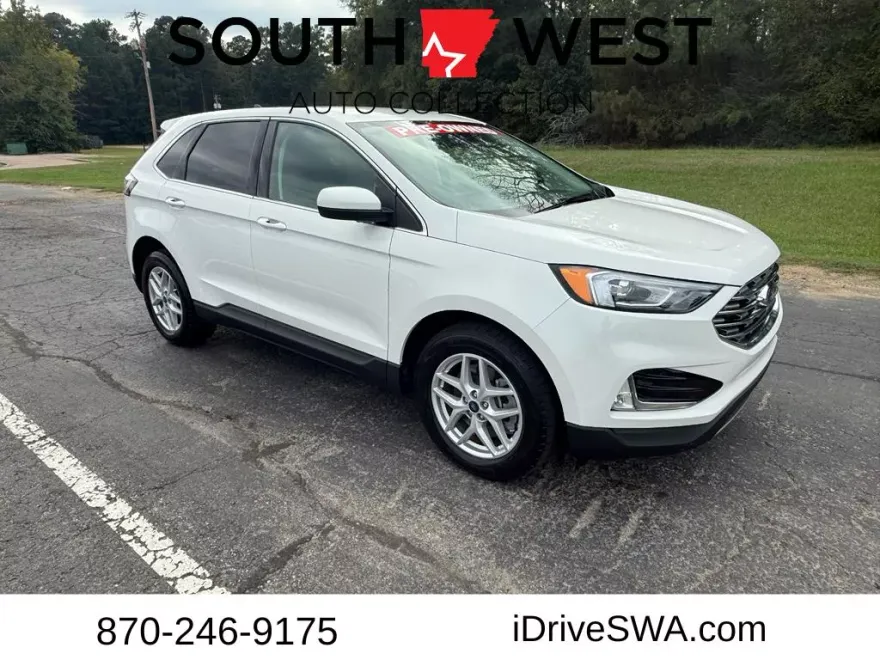 2022 Ford Edge SEL photo 1