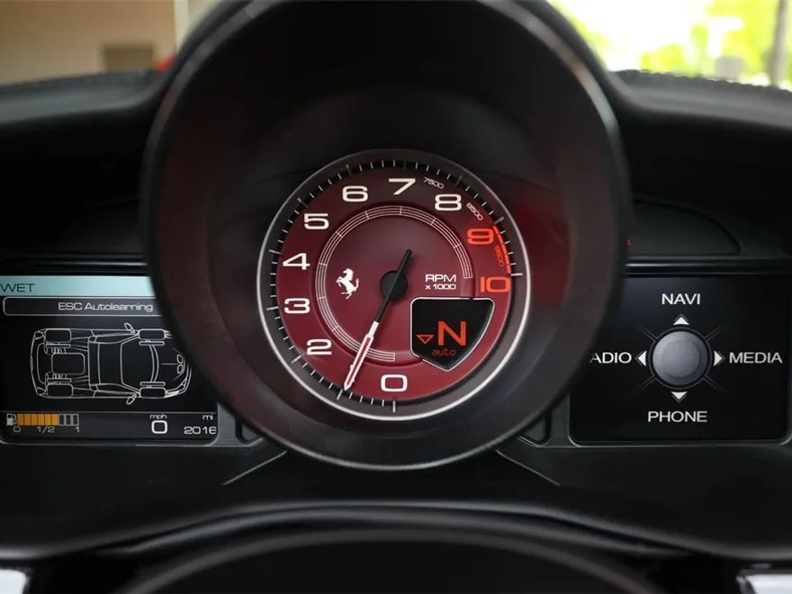 2015 Ferrari 458 Spider Base photo 32