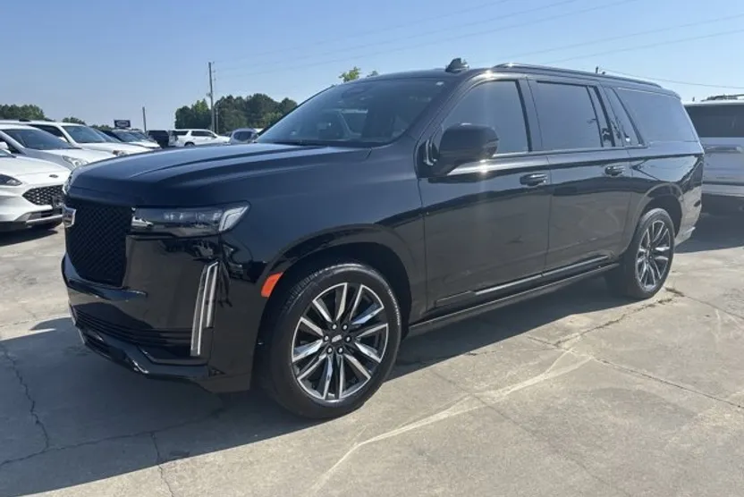2023 Cadillac Escalade ESV Sport Platinum photo 1