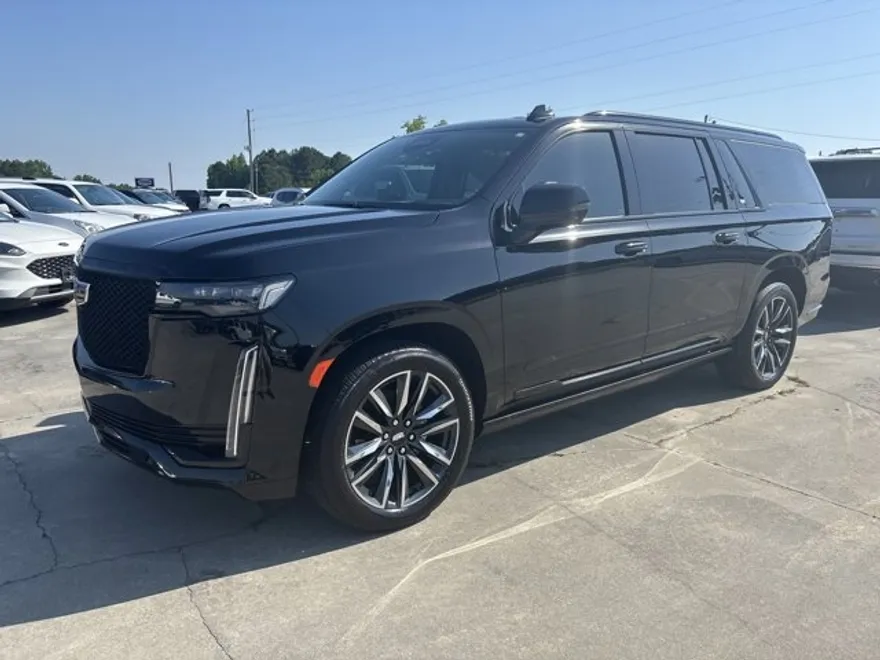 2023 Cadillac Escalade ESV Sport Platinum photo 1