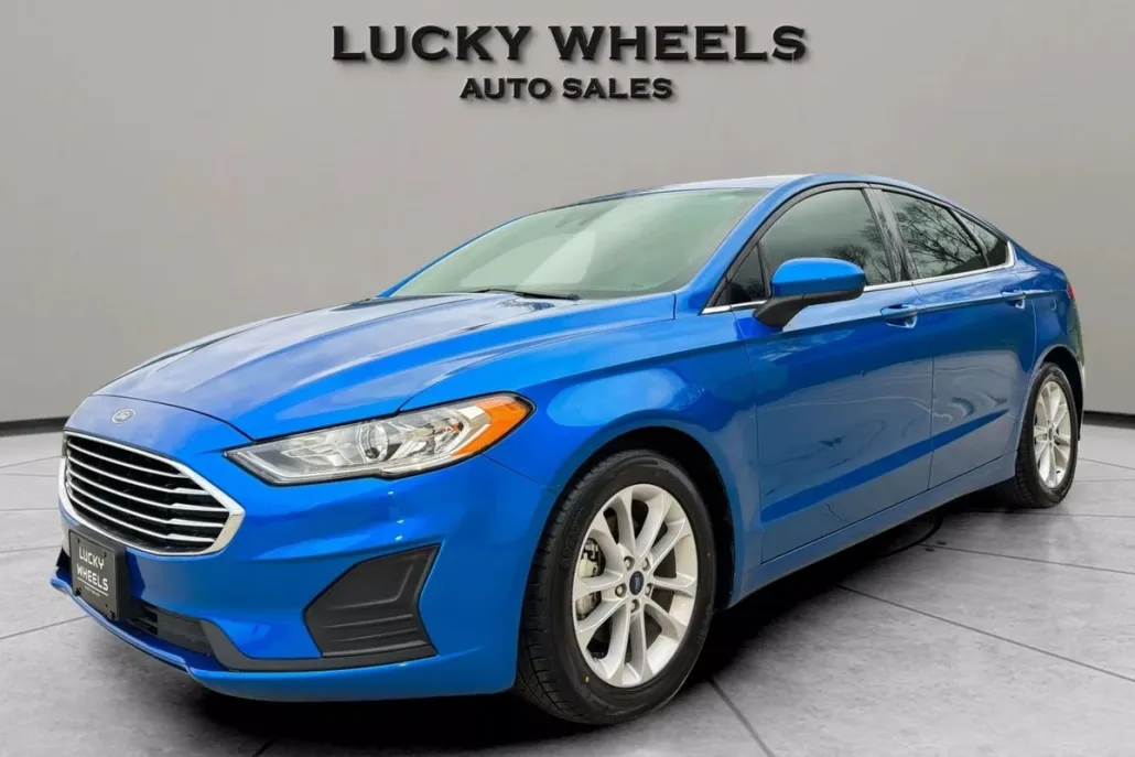 2020 Ford Fusion SE photo 1