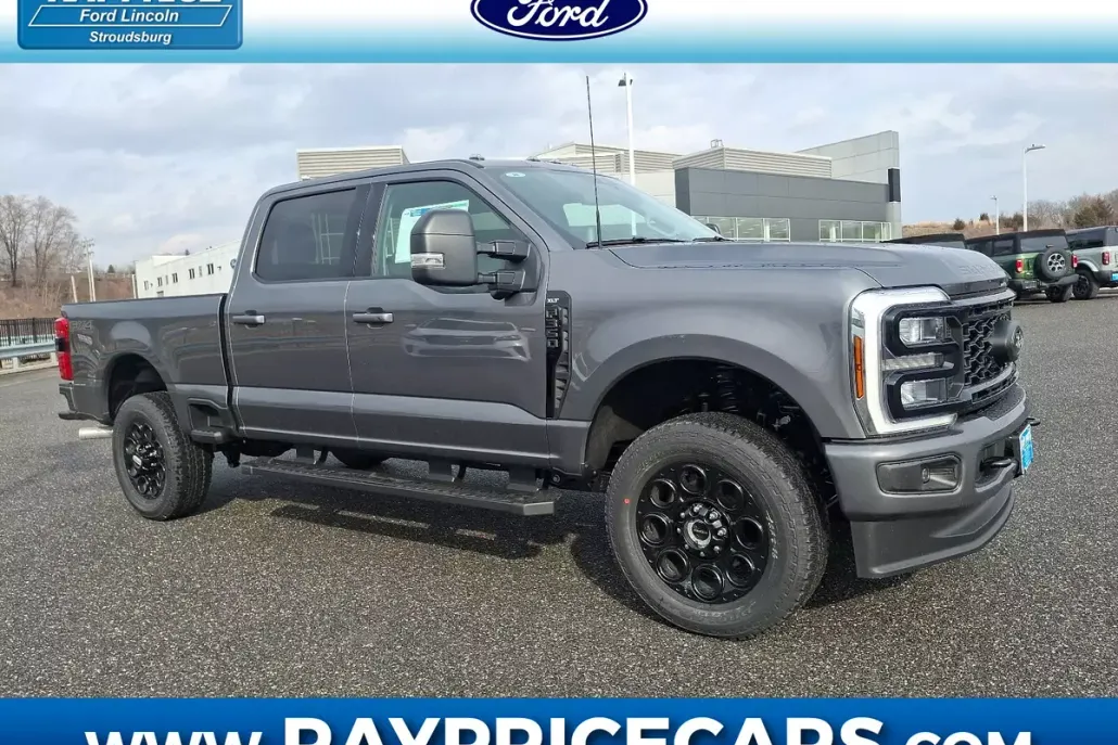 2025 Ford F-350 XLT photo 1