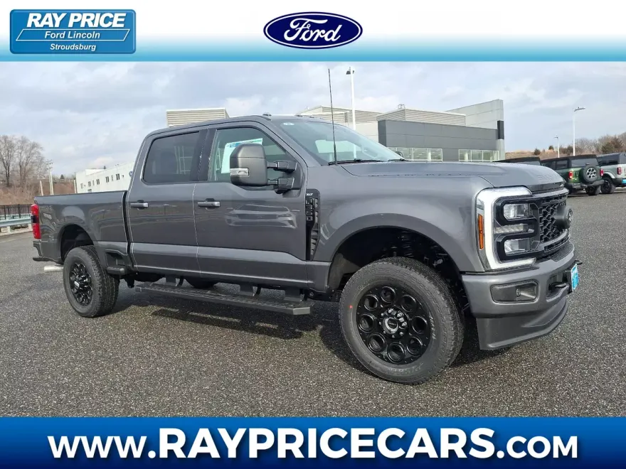 2025 Ford F-350 XLT photo 1