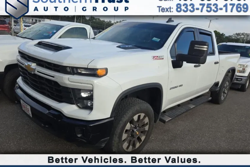 2024 Chevrolet Silverado 2500HD Custom photo 1