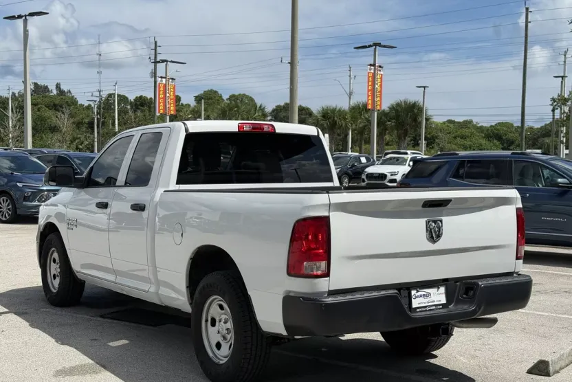 2022 Ram 1500 Classic Tradesman photo 1