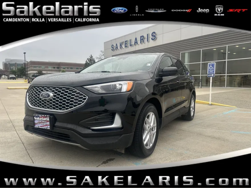 2024 Ford Edge Titanium photo 1