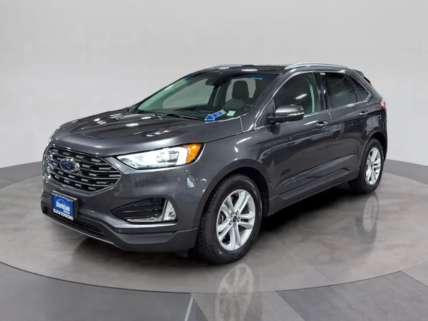 2020 Ford Edge SEL photo 1