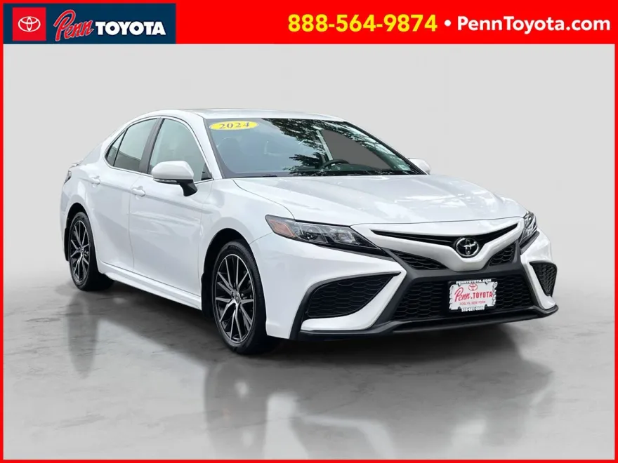 2024 Toyota Camry SE photo 1