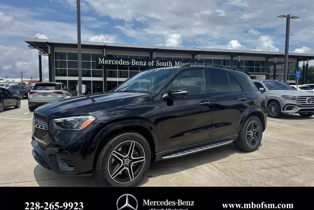 2025 Mercedes Benz GLE 350 4MATIC photo 1