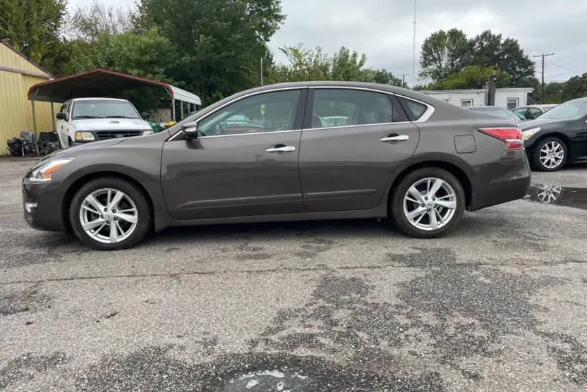 2015 Nissan Altima 2.5 photo 1