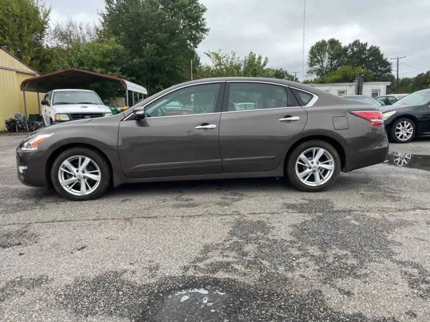 2015 Nissan Altima 2.5 photo 1