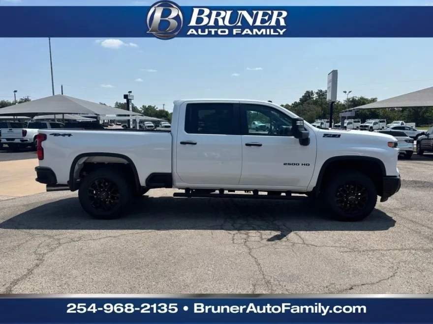 2025 Chevrolet Silverado 2500HD Custom photo 1