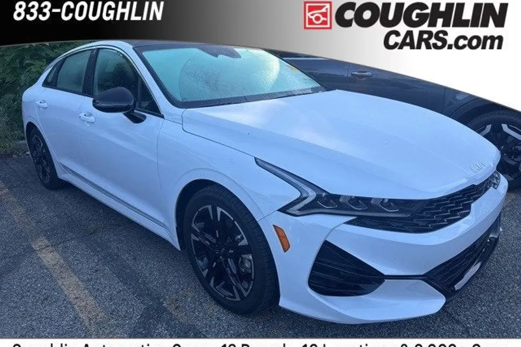 2023 Kia K5 GT-Line photo 1