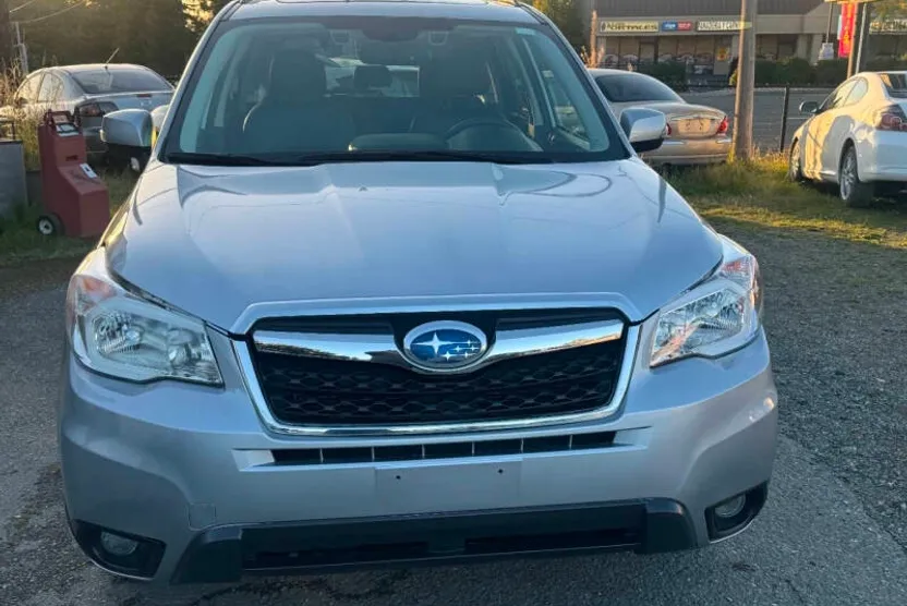 2016 Subaru Forester 2.5i Touring photo 1