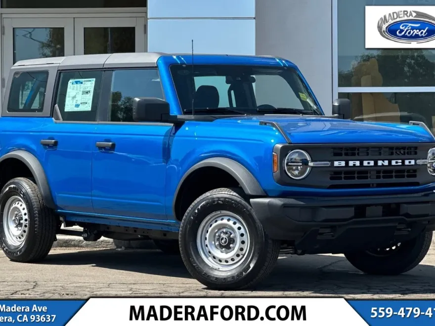 2025 Ford Bronco Base photo 1