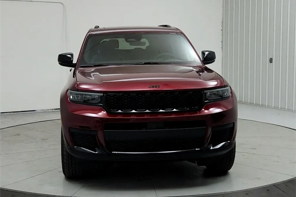 2025 Jeep Grand Cherokee Altitude X photo 1