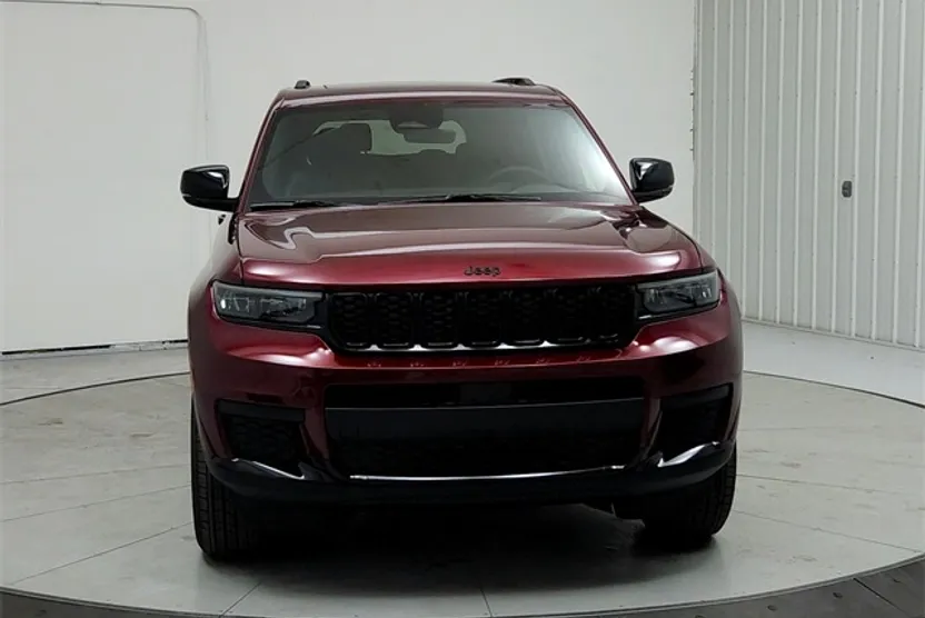 2025 Jeep Grand Cherokee Altitude X photo 1