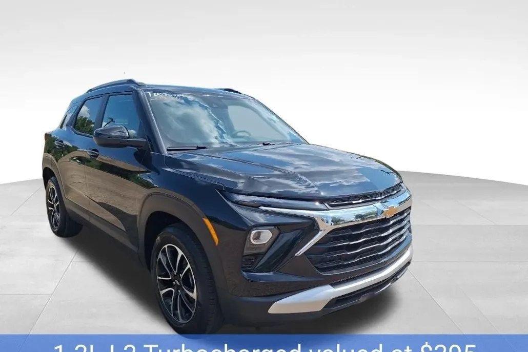 2026 Chevrolet Trailblazer LT photo 1