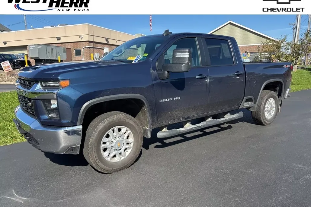 2023 Chevrolet Silverado 2500HD LT photo 1