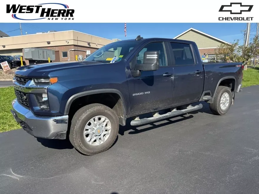 2023 Chevrolet Silverado 2500HD LT photo 1