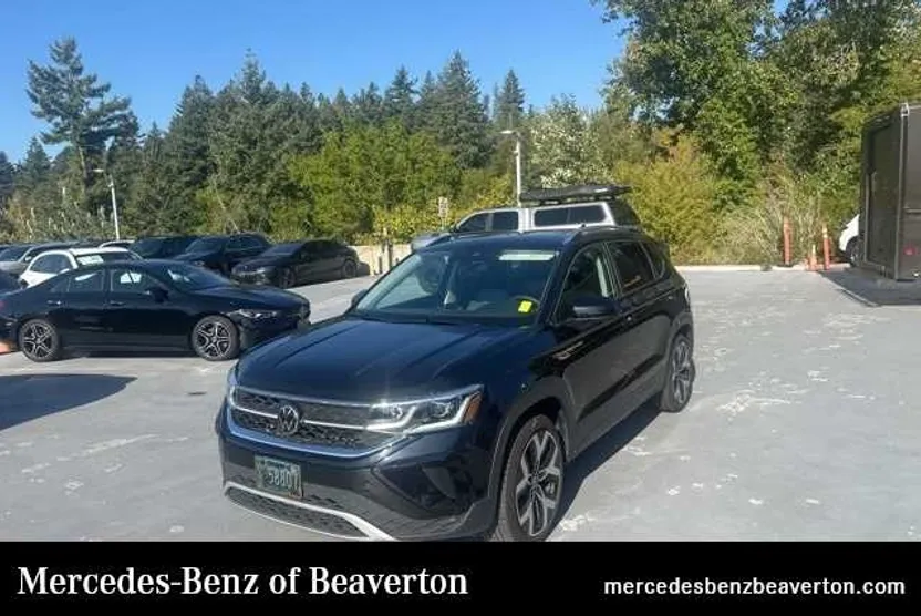2023 Volkswagen Taos SEL photo 1