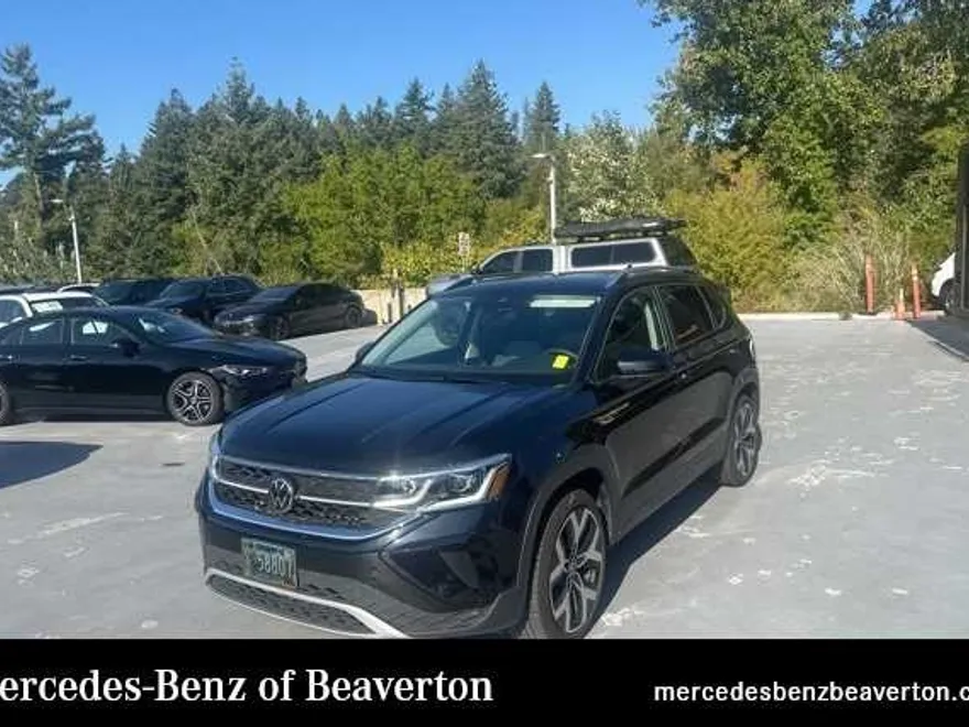 2023 Volkswagen Taos SEL photo 1