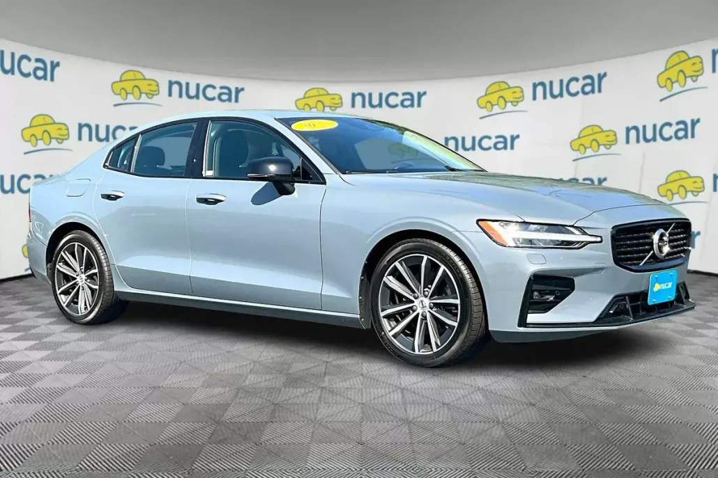 2019 Volvo XC60 T5 Inscription photo 1