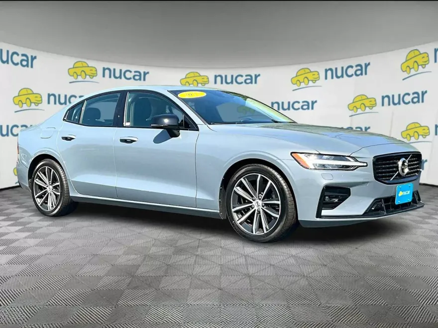 2019 Volvo XC60 T5 Inscription photo 1