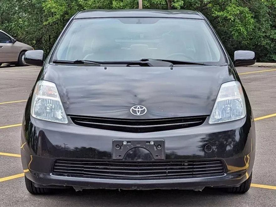 2005 Toyota Prius photo 2