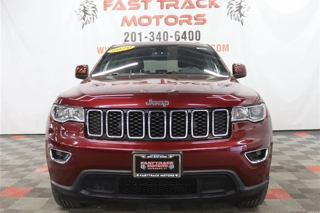2020 Jeep Grand Cherokee Laredo photo 1
