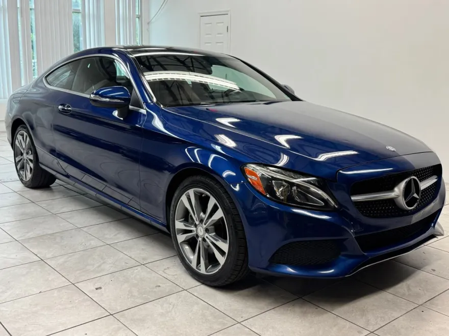 2017 Mercedes Benz C 300 4MATIC Coupe photo 1