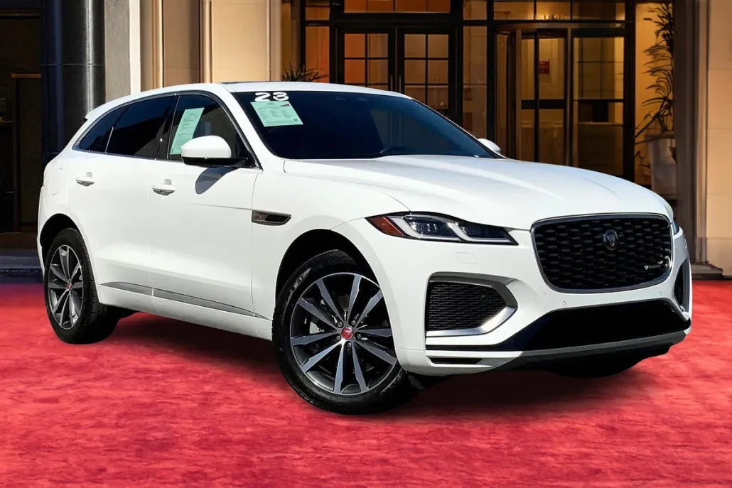2023 Jaguar F-PACE P400 R-Dynamic S photo 1