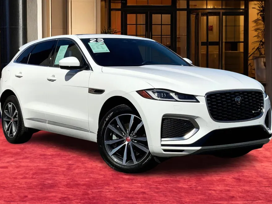 2023 Jaguar F-PACE P400 R-Dynamic S photo 1